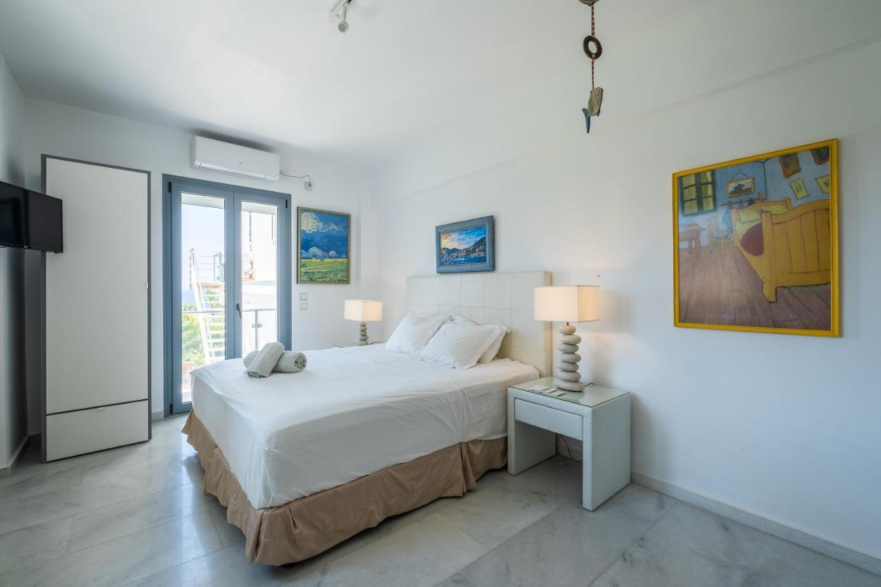 Icarus Luxury Beachfront Villa Gialiskari  Exterior photo