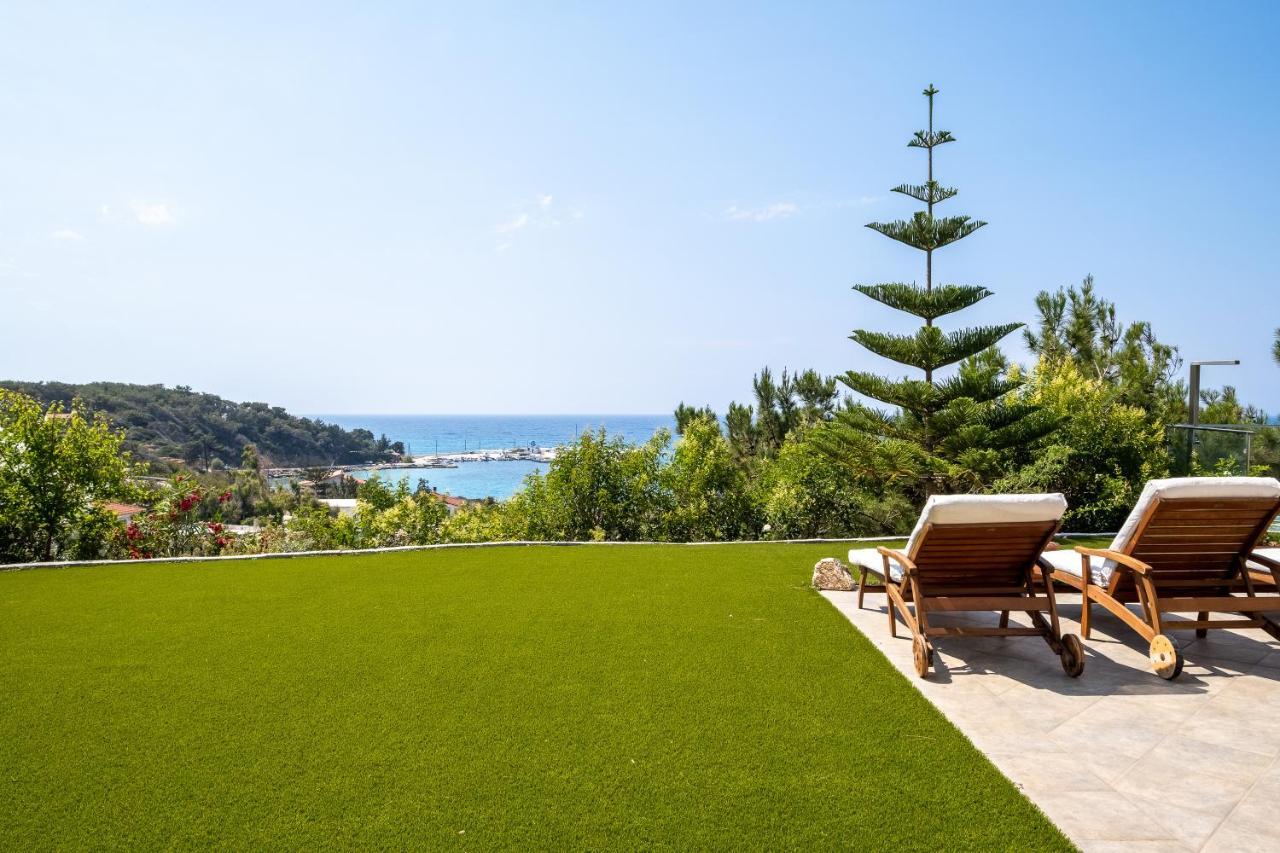 Icarus Luxury Beachfront Villa Gialiskari  Exterior photo