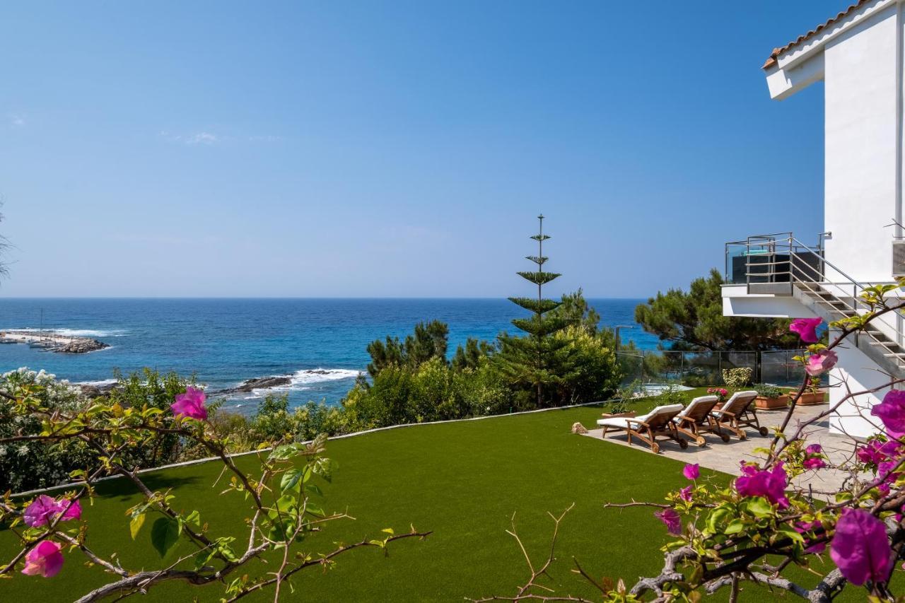 Icarus Luxury Beachfront Villa Gialiskari  Exterior photo