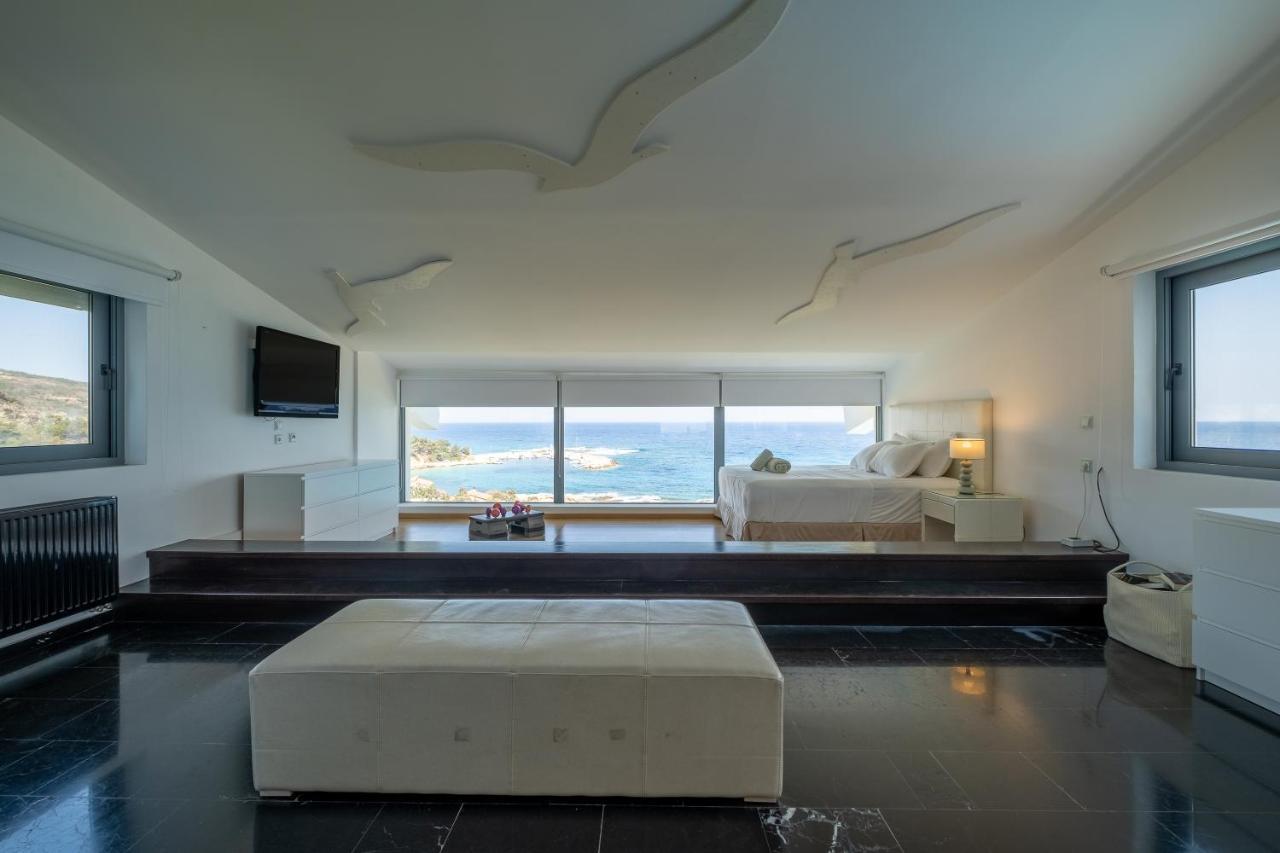 Icarus Luxury Beachfront Villa Gialiskari  Exterior photo