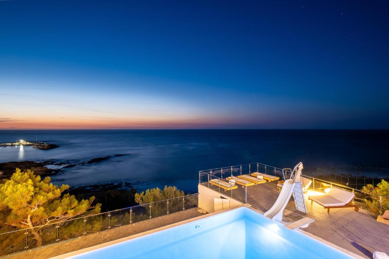Icarus Luxury Beachfront Villa Gialiskari  Exterior photo